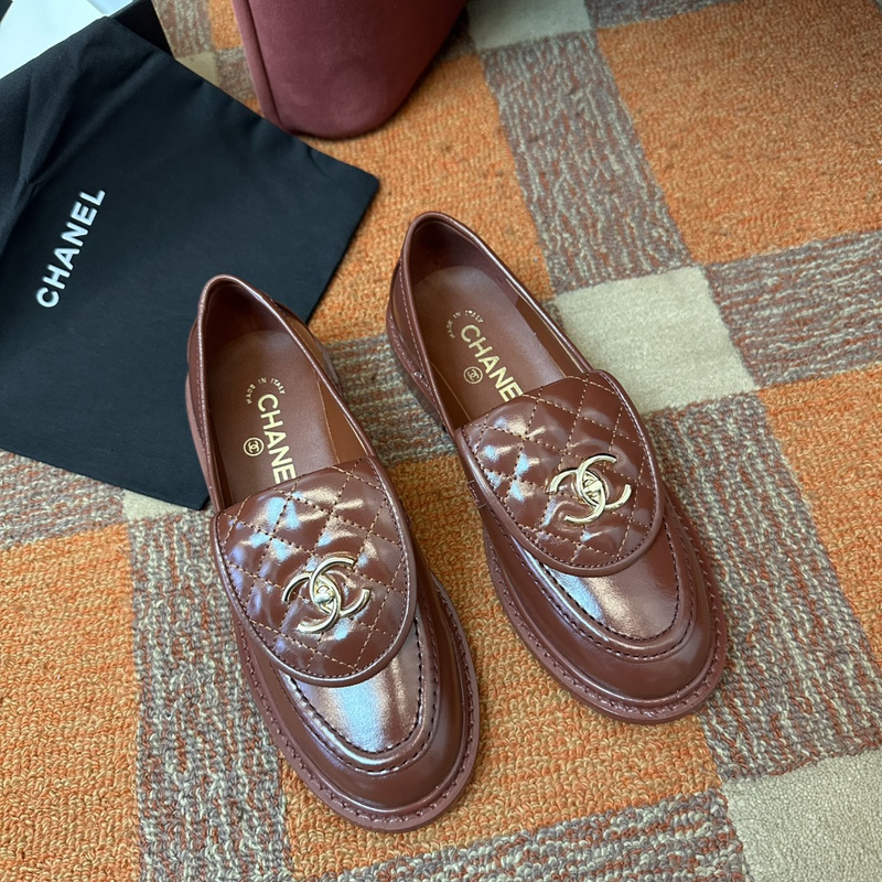 Chanel Leather CC Logo Loafers
