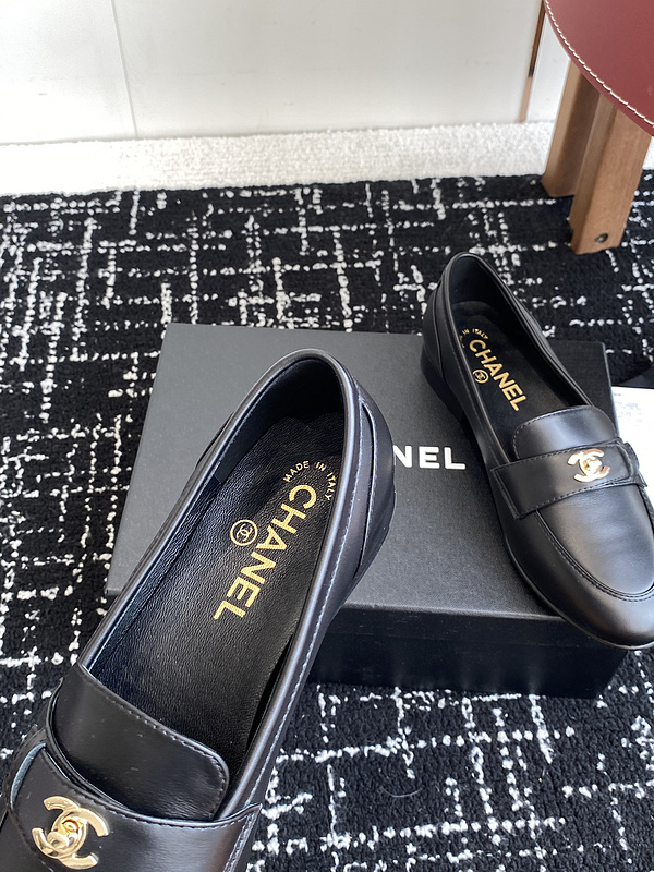 Chanel Leather CC Logo Loafers