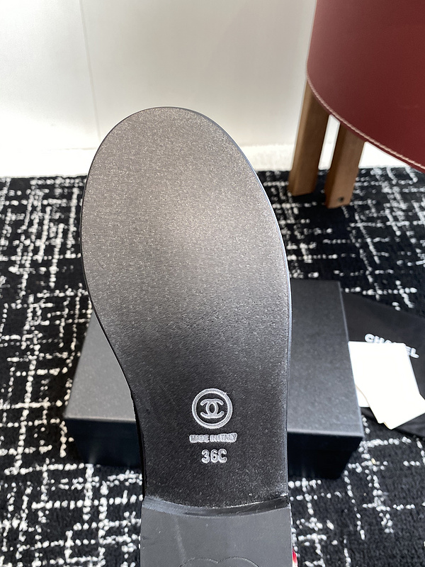 Chanel Leather CC Logo Loafers