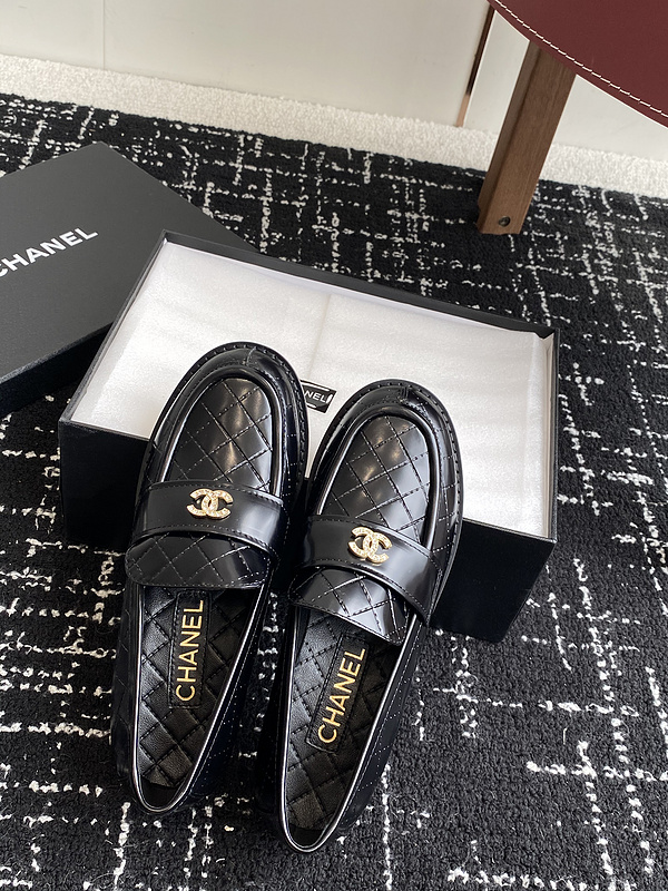 Chanel Leather CC Logo Loafers