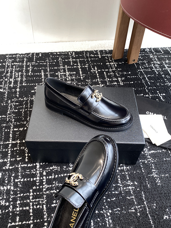 Chanel  Leather CC Logo Loafers