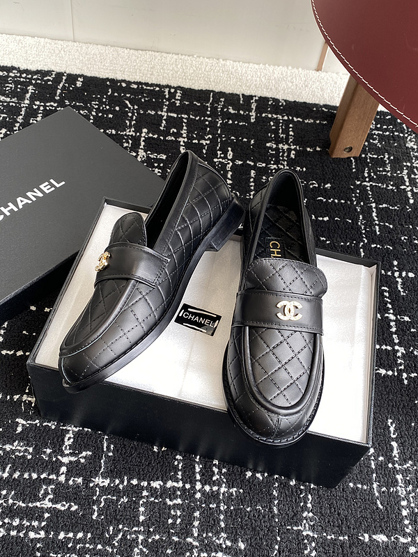 Chanel Leather CC Logo Loafers