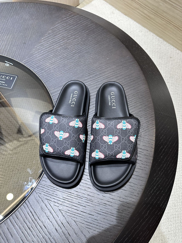 GUCCI SLIDE