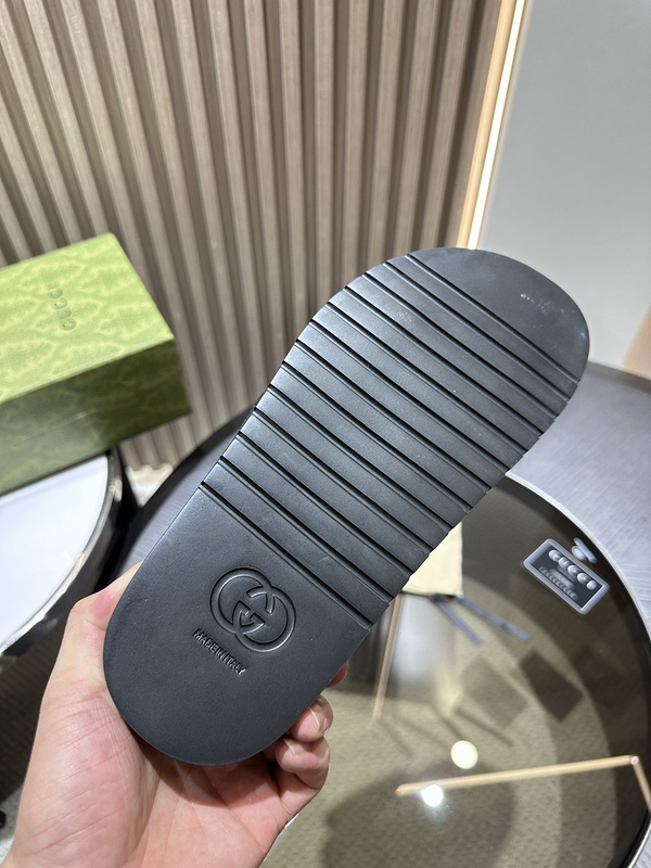 GUCCI  SLIDE
