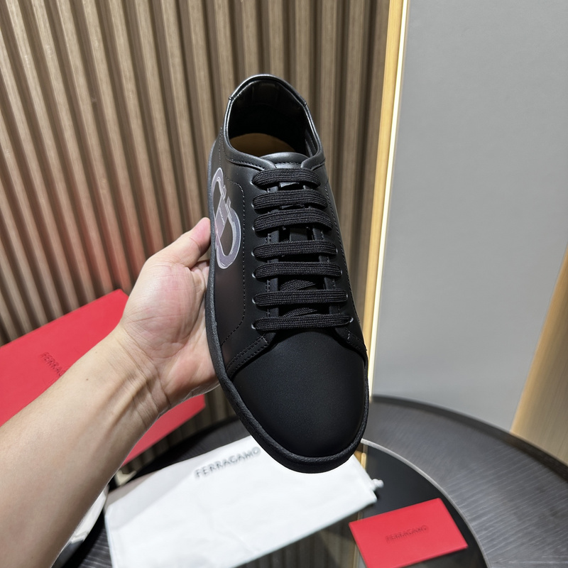 Ferragamo Gancini Sneakers