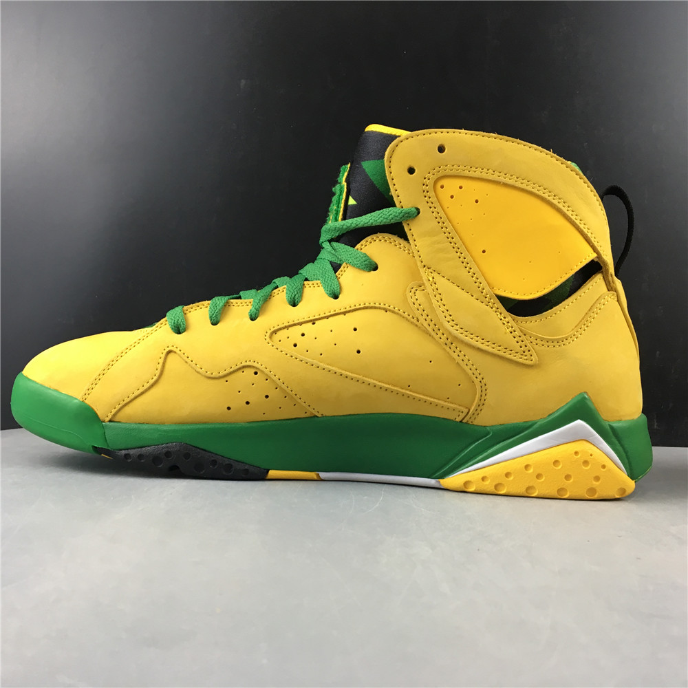Air Jordan 7 Oregon Ducks PE 