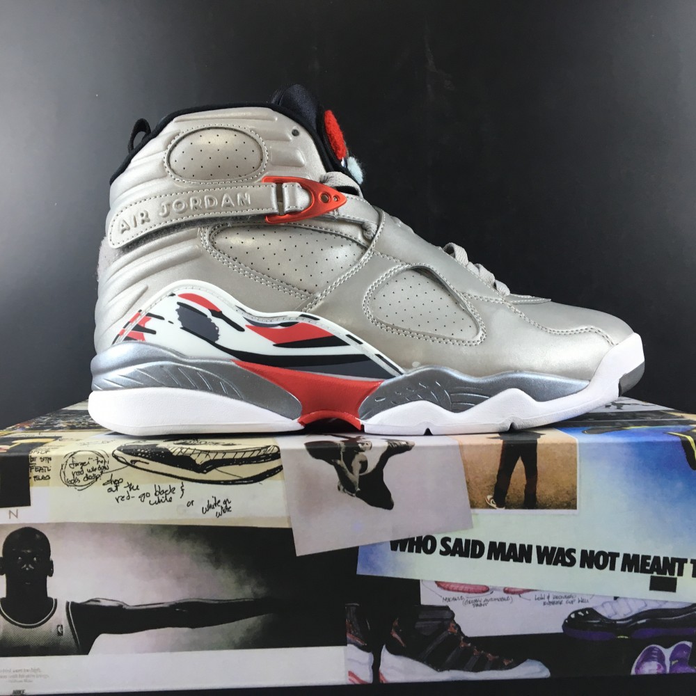 Air Jordan 8 “Reflective Bugs Bunny”
