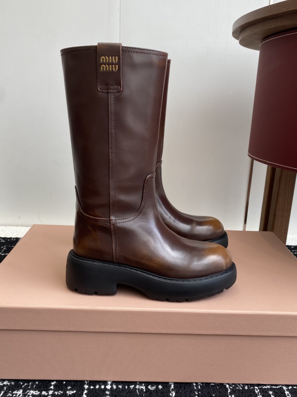 Logo Short Boots In Black