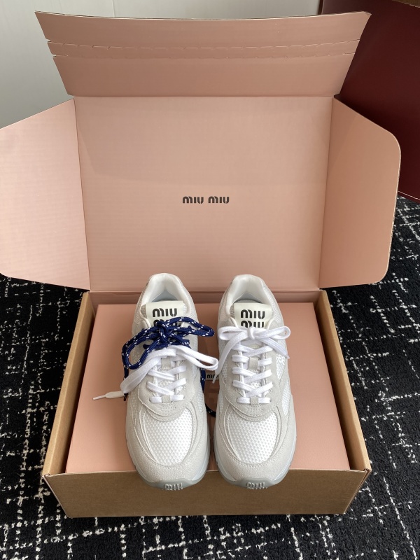 MIU M x NEW BALANCE TRAINERS