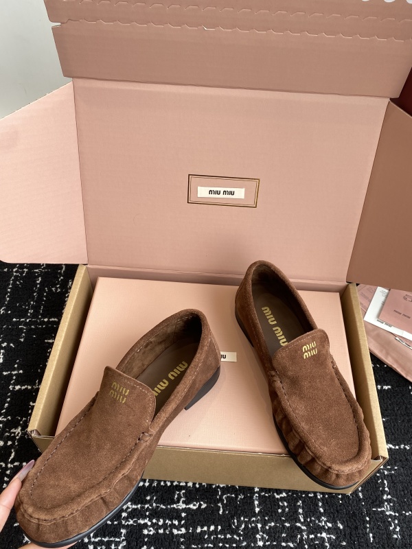 Suede Ruched Mocassin Loafers