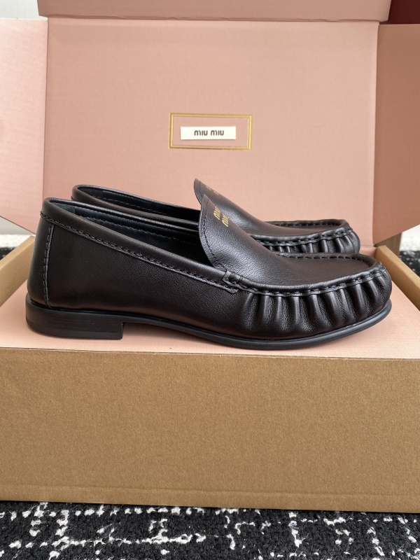 Suede Ruched Mocassin Loafers