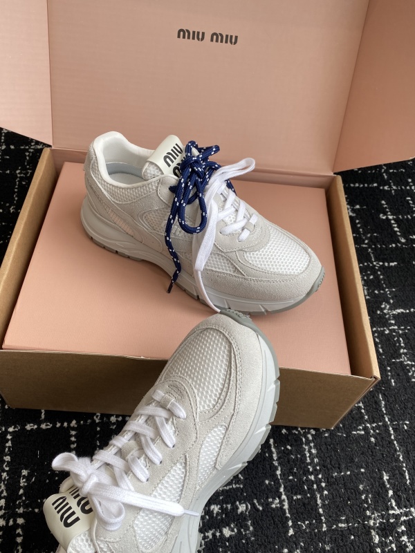 MIU M x NEW BALANCE TRAINERS