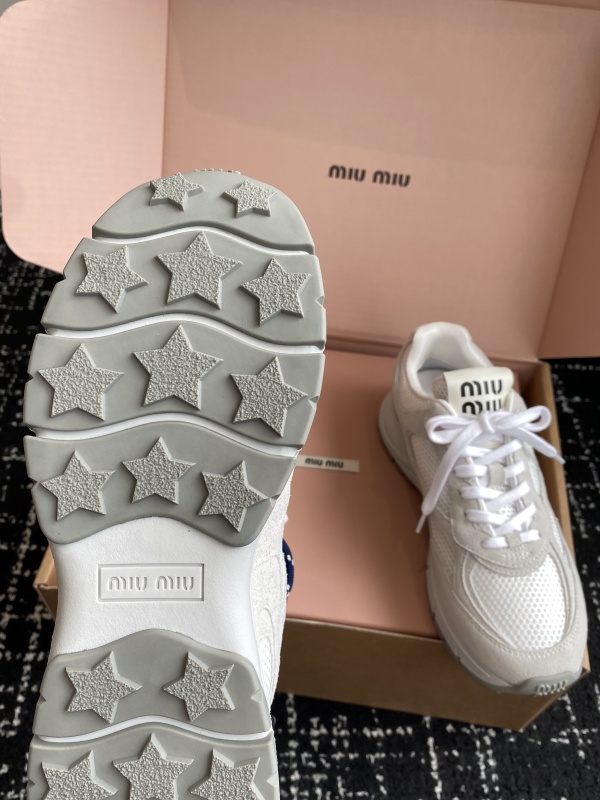 MIU M x NEW BALANCE TRAINERS