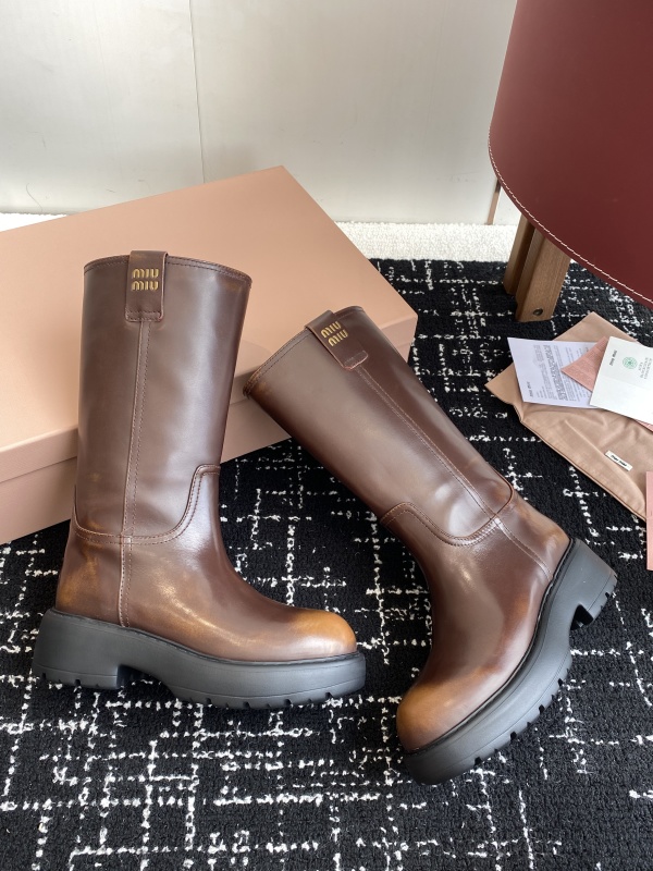 Logo Short Boots In Black