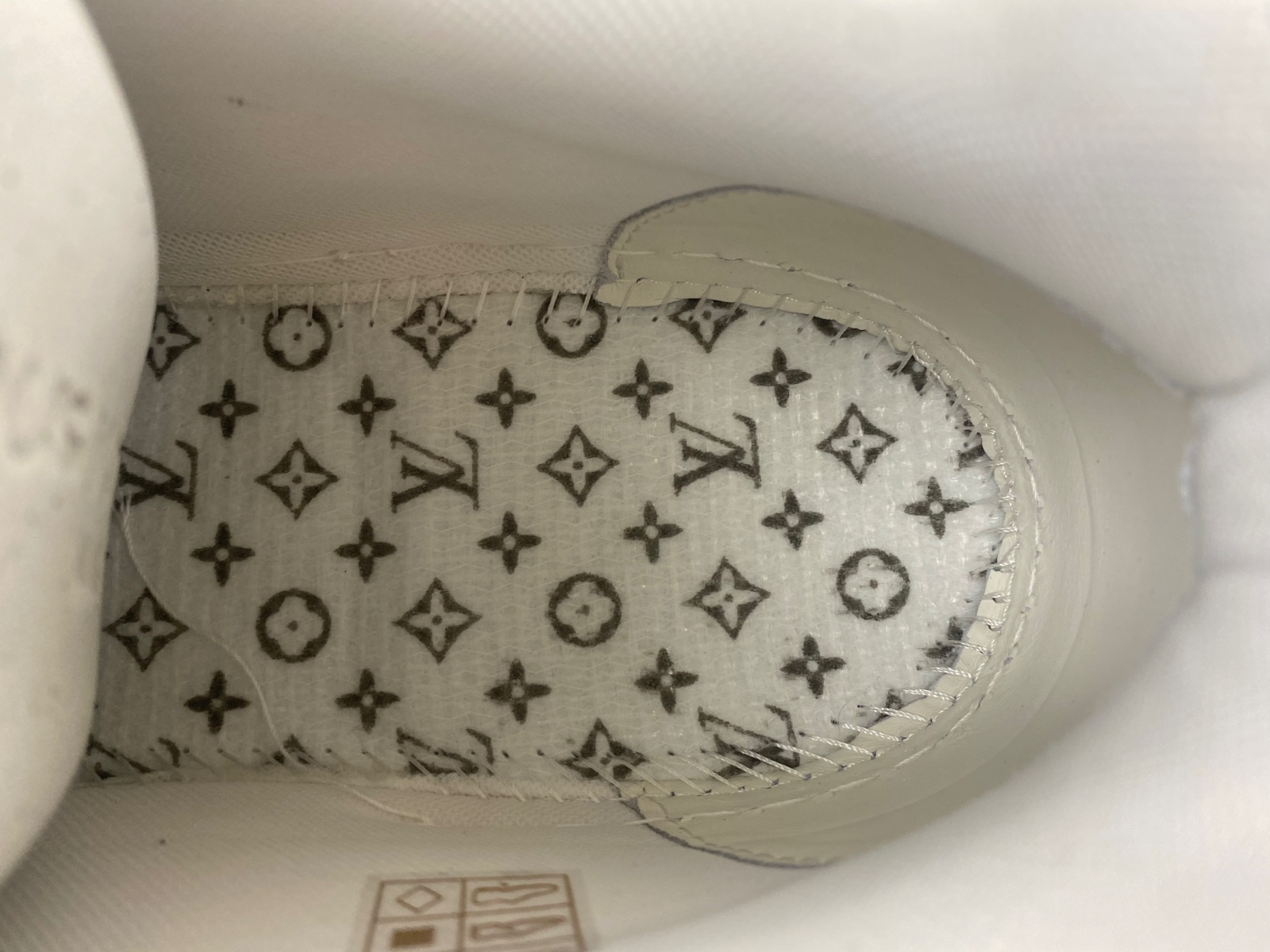 LV Trainer Sneaker