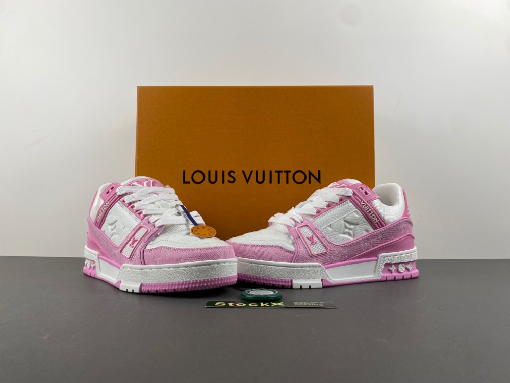 LV Trainer Sneaker