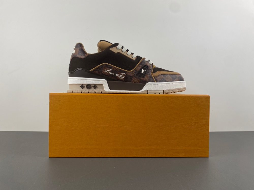 LV Trainer Sneaker