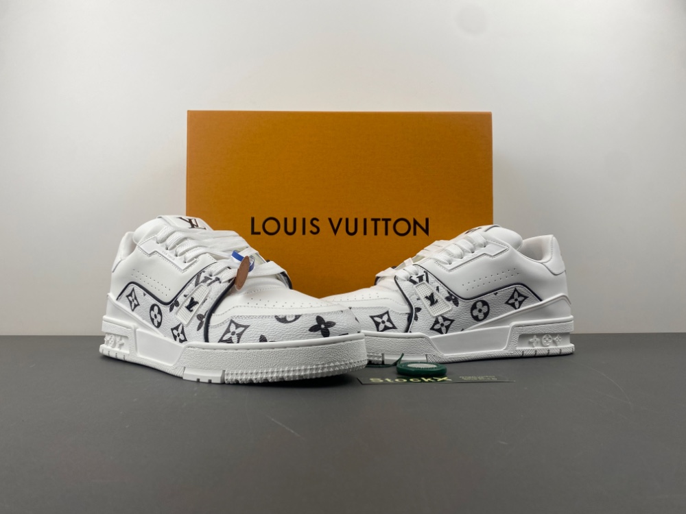 LV Trainer Sneaker