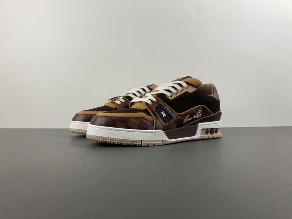 LV Trainer Sneaker