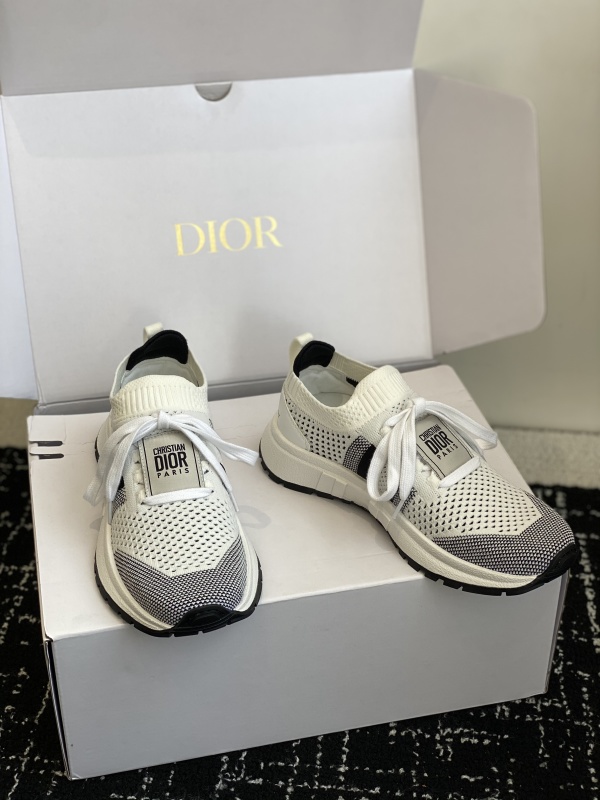 DIOR SNEAKER
