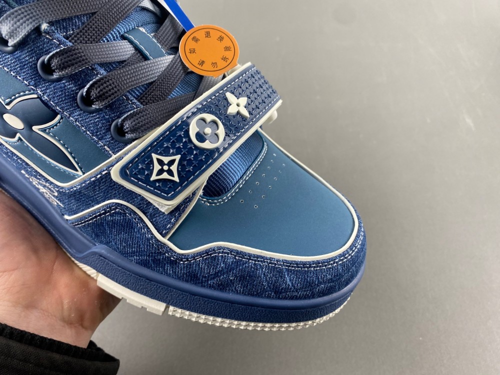 LV Trainer Sneaker