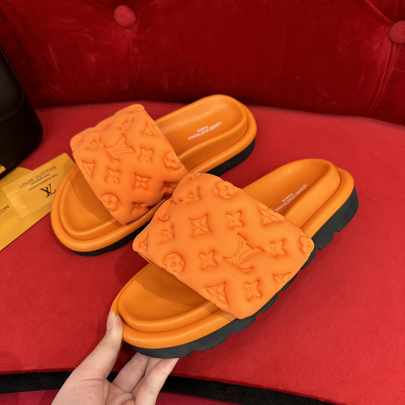 LV POOL PILLOW COMFORT MULE