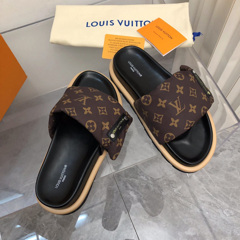 LV POOL PILLOW COMFORT MULE