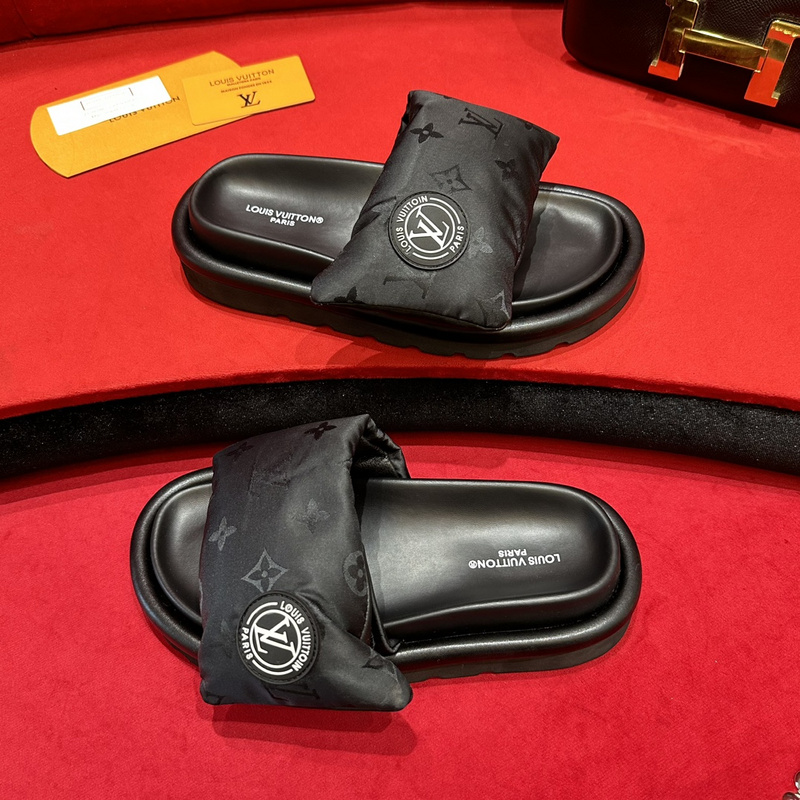 LV POOL PILLOW COMFORT MULE