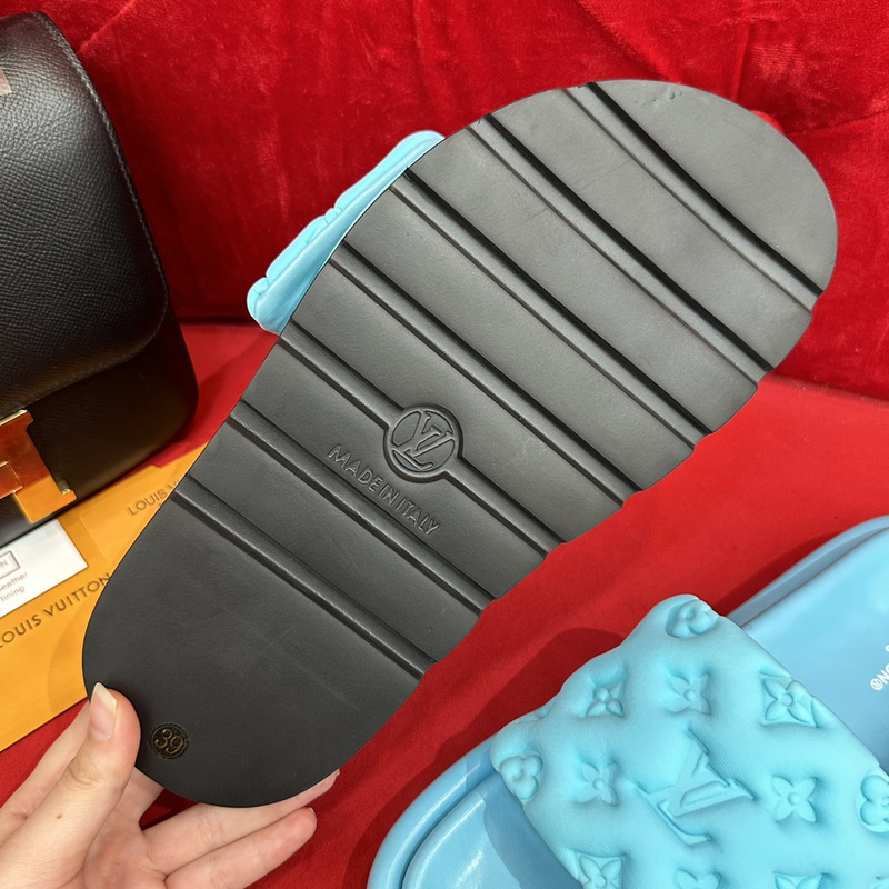 LV POOL PILLOW COMFORT MULE