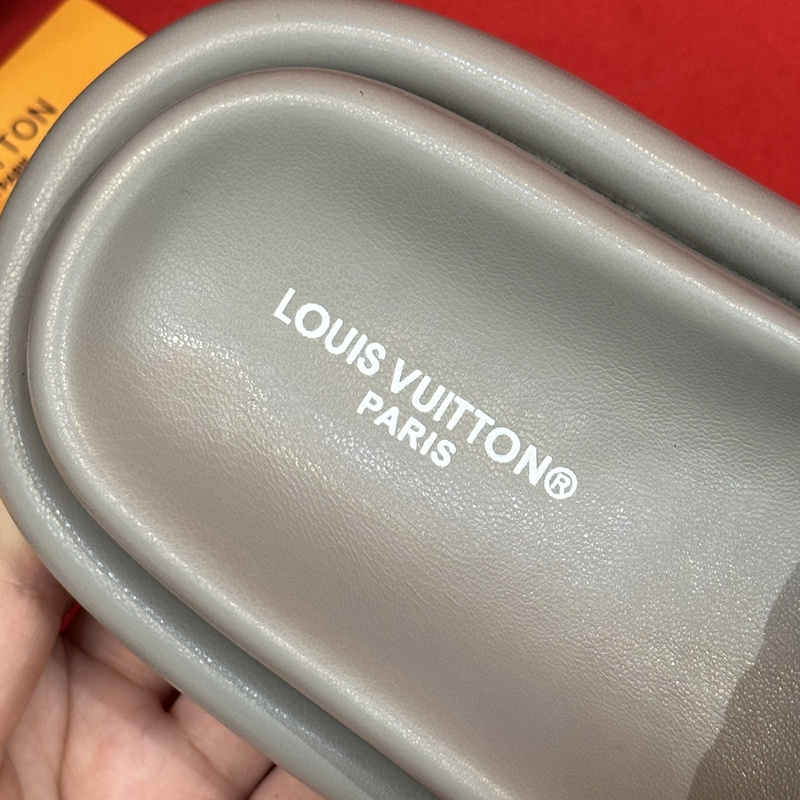 LV POOL PILLOW COMFORT MULE