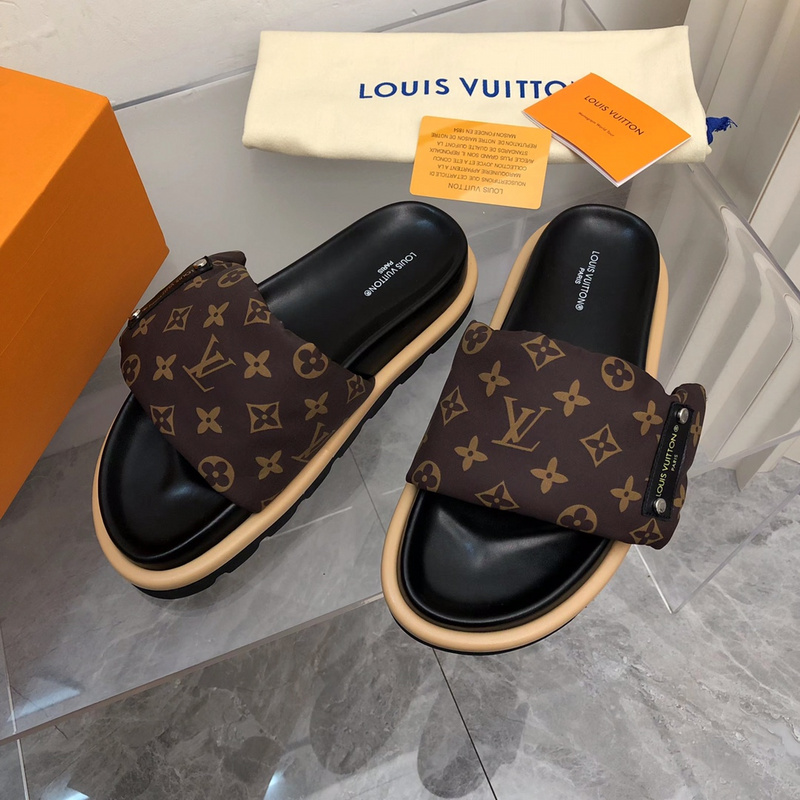 LV POOL PILLOW COMFORT MULE