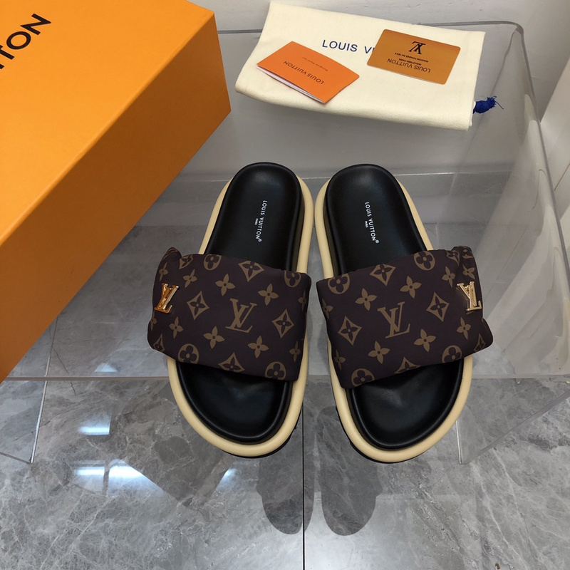 LV POOL PILLOW COMFORT MULE