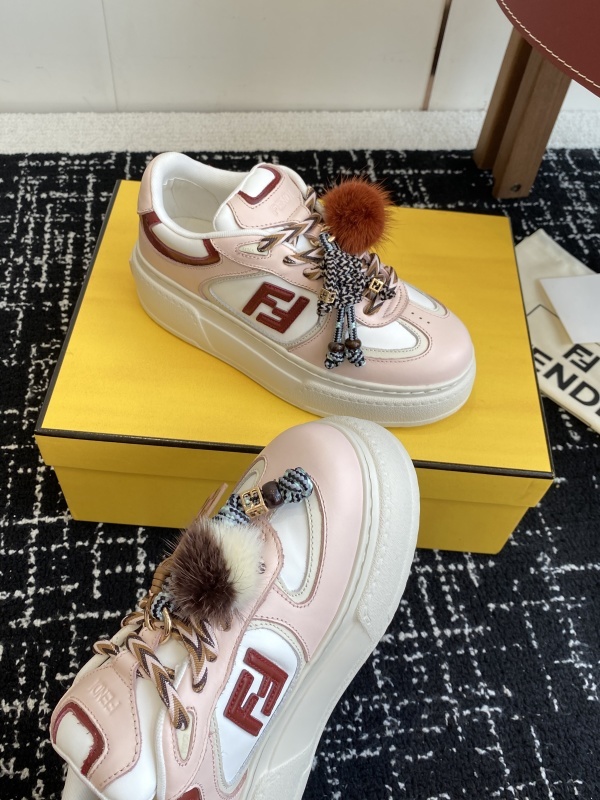 Fendi Match Leather Pink