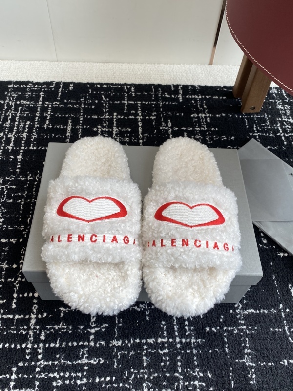 Balenciaga Furry Slide