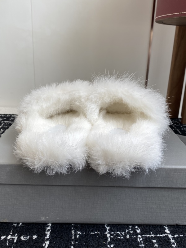 Balenciaga Furry Slide