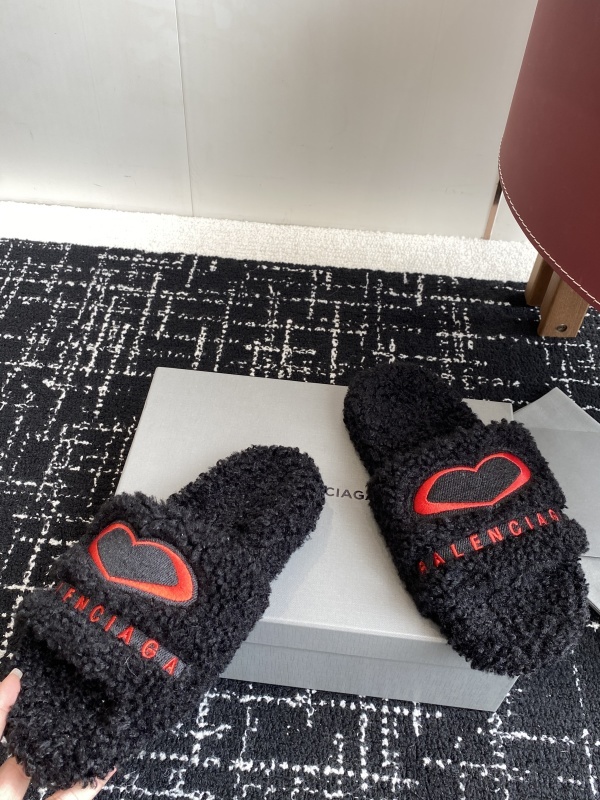 Balenciaga Furry Slide