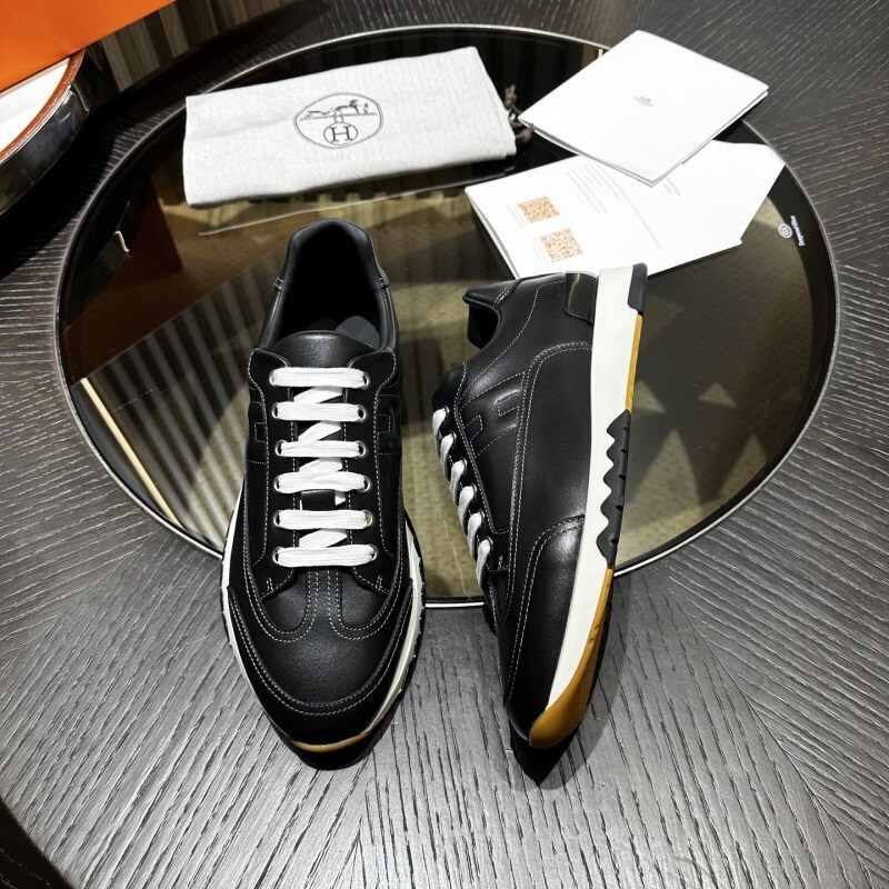 Hermes Trail Sneaker