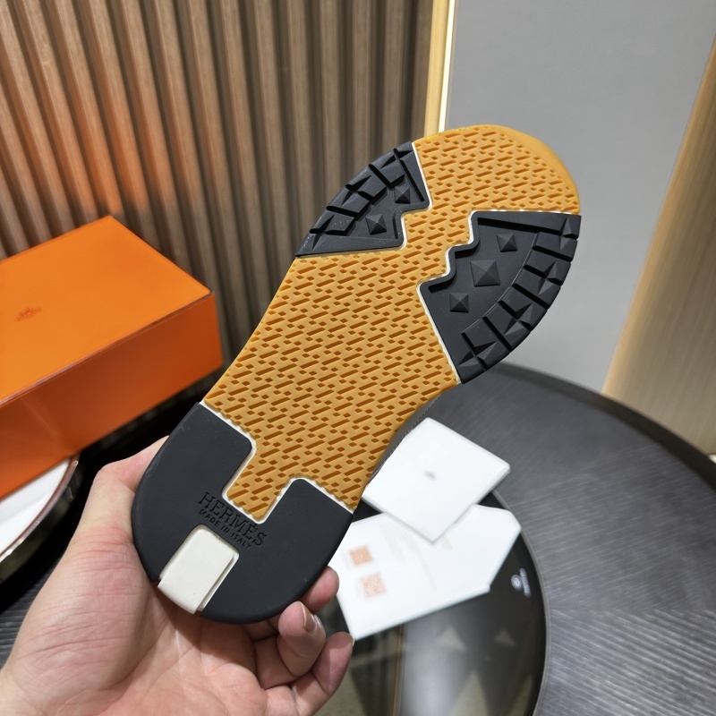 Hermes Trail Sneaker