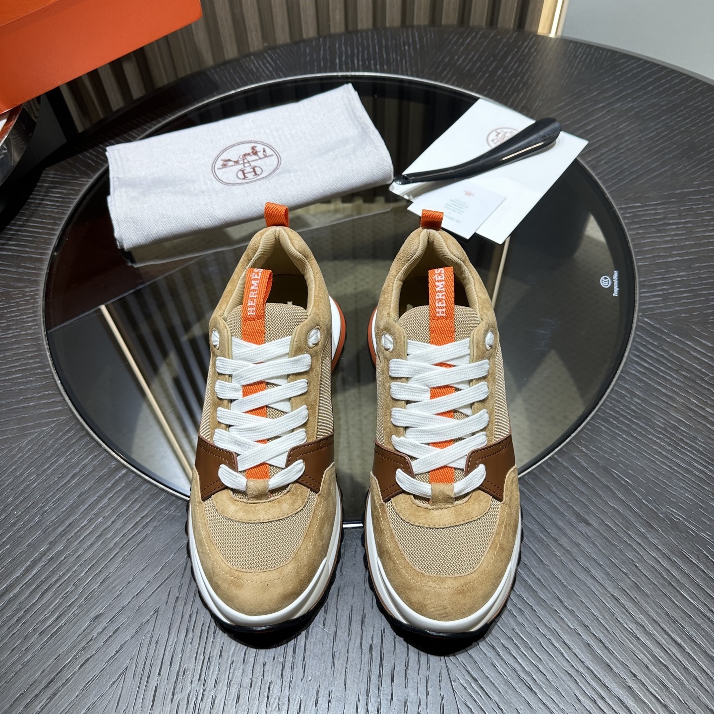 Hermes Sneaker