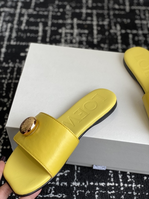 Loewe Pebble Slide in Soft Calfskin Yellow