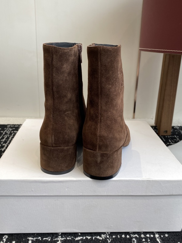 Celine Triomphe Short Boots Havana