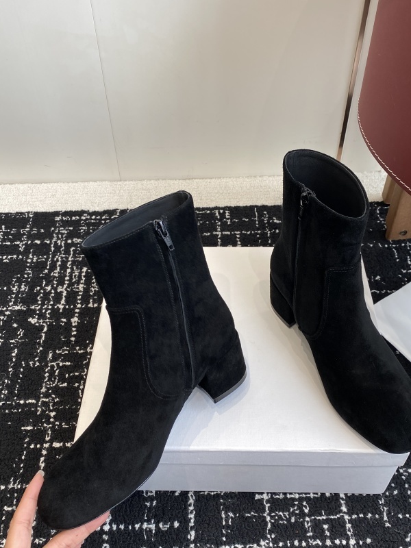 Celine Triomphe Short Boots Havana
