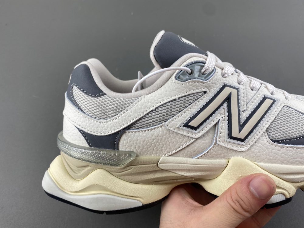 New Balance 9060 Sneaker